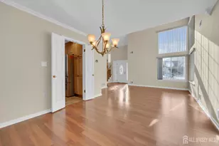 19 Cherrywood Dr, Piscataway Township, NJ 08854 - Photo 8