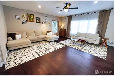 28 E Duchess Avenue, Middletown, NJ 07748 - Photo 6