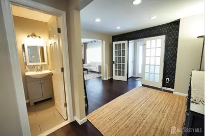 28 E Duchess Avenue, Middletown, NJ 07748 - Photo 16