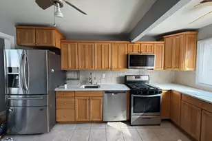 25 Bartman Rd, East Brunswick Township, NJ 08816 - Photo 2