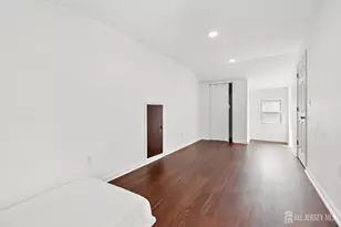 32 Glenville Rd, Edison, NJ 08817 - Photo 22