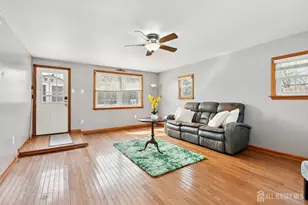 32 Glenville Rd, Edison, NJ 08817 - Photo 10