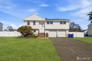 1427 Seminole Rd, North Brunswick Township, NJ 08902 - Photo 2