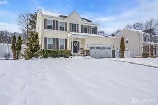 81 N Locust Ave N, Evesham, NJ 08053 - Photo 4