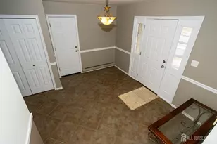 21 Sherwood Rd, Sayreville, NJ 08859 - Photo 8