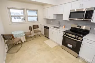 21 Sherwood Rd, Sayreville, NJ 08859 - Photo 4