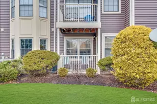 202 Blew Ct, East Brunswick Township, NJ 08816 - Photo 2