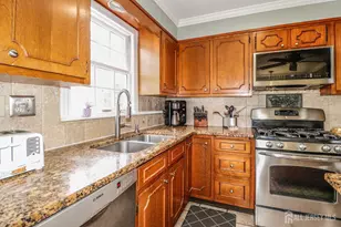 71 Woodbridge Ave, Metuchen, NJ 08840 - Photo 14