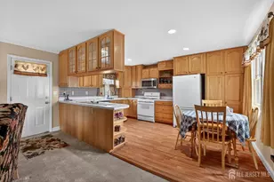 20 Fairfield Rd, East Brunswick Township, NJ 08816 - Photo 10