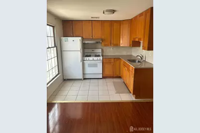 435 Main Street #2D, Metuchen, NJ 08840 - Photo 2