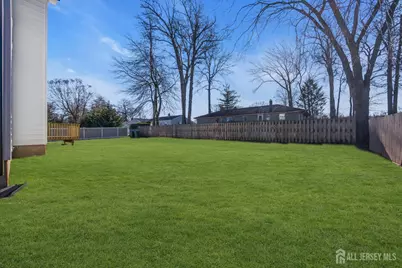 265 W Prescott Avenue N, Edison, NJ 08820 - Photo 56