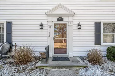 571-B Westport Lane, Monroe Township, NJ 08831 - Photo 2