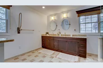 31 Wolfpack Road, Hamilton Township, NJ 08619 - Photo 28