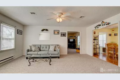 636 Yale Way #O, Monroe Township, NJ 08831 - Photo 2