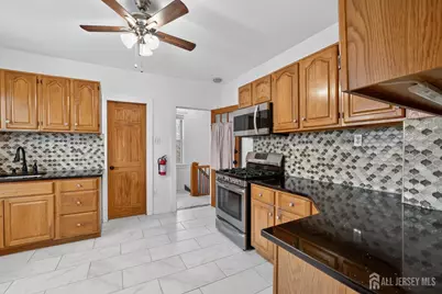 47 Marion Street, Port Reading, NJ 07064 - Photo 4