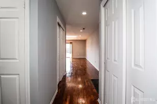 312 Edison Glen Terrace, Edison, NJ 08837 - Photo 4