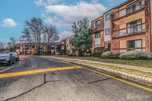 312 Edison Glen Terrace, Edison, NJ 08837 - Photo 2