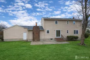 1040 Hillside Dr, North Brunswick Township, NJ 08902 - Photo 32