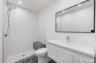 29B Hillsborough Dr, Monroe Township, NJ 08831 - Photo 20