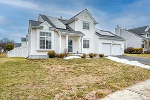 51 Cherrywood Dr, Piscataway Township, NJ 08854 - Photo 2