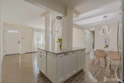 903 Cricket Lane, Woodbridge Township, NJ 07095 - Photo 8