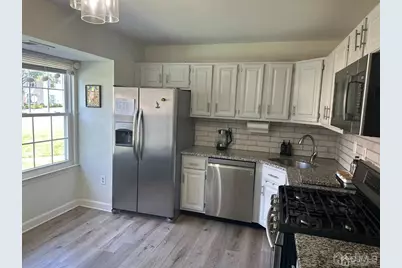 14 Albury Way, North Brunswick Township, NJ 08902 - Photo 10