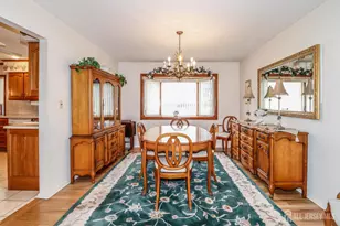 34 Timberlane Dr, Colonia, NJ 07067 - Photo 12