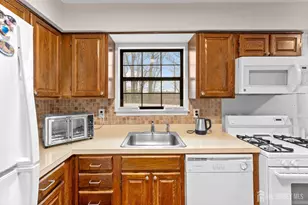 52 West Side Ave, Avenel, NJ 07001 - Photo 18