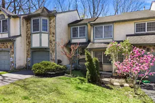 15 Dorchester Dr, East Brunswick Township, NJ 08816 - Photo 2