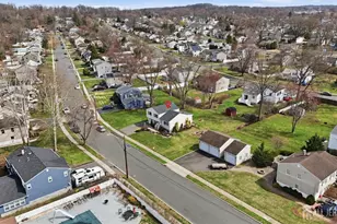 215 Oak Manor Pkwy, South Plainfield, NJ 07080 - Photo 40