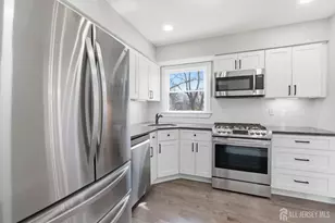 215 Oak Manor Pkwy, South Plainfield, NJ 07080 - Photo 12