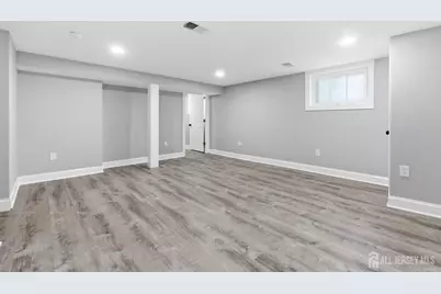 215 Oakmanor Parkway, South Plainfield, NJ 07080 - Photo 26