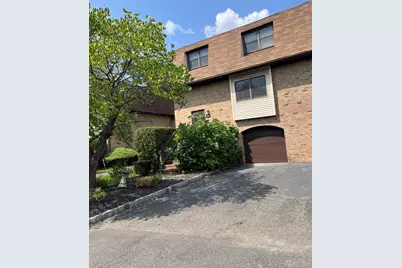 3601 N Oaks Boulevard, North Brunswick Township, NJ 08902 - Photo 1