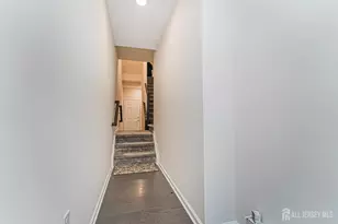 307 Peyton Pl, New Brunswick, NJ 08901 - Photo 4