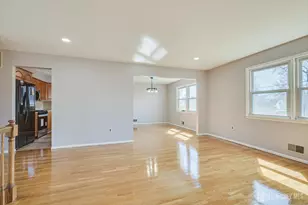 76 Pleasant Ave, Iselin, NJ 08830 - Photo 10