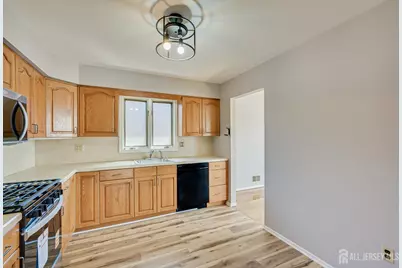 76 Pleasant Avenue, Iselin, NJ 08830 - Photo 16