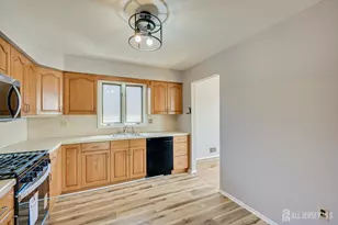 76 Pleasant Ave, Iselin, NJ 08830 - Photo 16