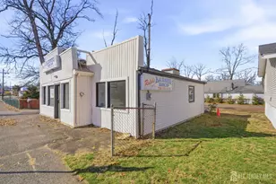 294 Devoe Ave, Spotswood, NJ 08884 - Photo 4