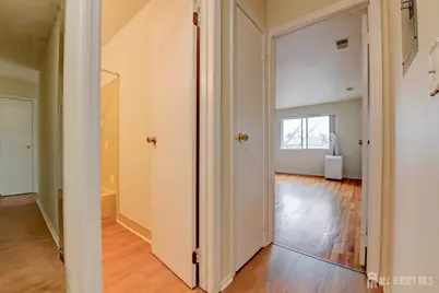 6 College Drive, Edison, NJ 08817 - Photo 16