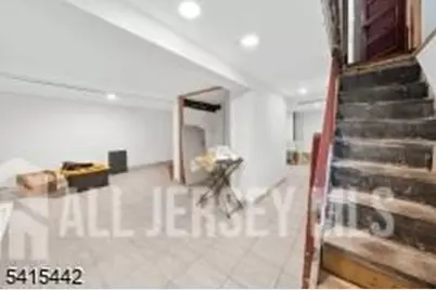 88 Woodbridge Avenue, Sewaren, NJ 07077 - Photo 12