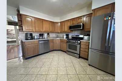 4905 North Oaks Boulevard, North Brunswick Township, NJ 08902 - Photo 10