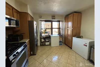 4905 North Oaks Boulevard, North Brunswick Township, NJ 08902 - Photo 12