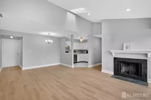 304 Aspen Dr, Plainsboro Township, NJ 08536 - Photo 4