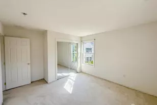 37 Walden Ct, Old Bridge Township, NJ 08857 - Photo 12