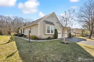 9B Melborn Dr, Monroe Township, NJ 08831 - Photo 2