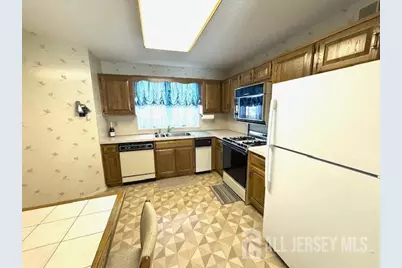 401 Sayre Drive, Plainsboro Township, NJ 08540 - Photo 10