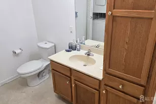 205 Liddle Ave, Edison, NJ 08837 - Photo 16