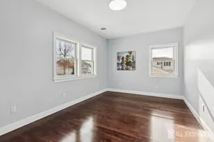 239 Suttons Ln, Edison, NJ 08817 - Photo 32