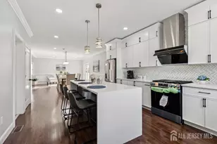 239 Suttons Ln, Edison, NJ 08817 - Photo 14