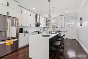 239 Suttons Ln, Edison, NJ 08817 - Photo 12